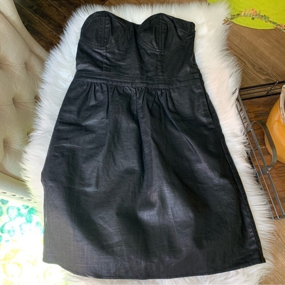 Jenny Han black strapless dress